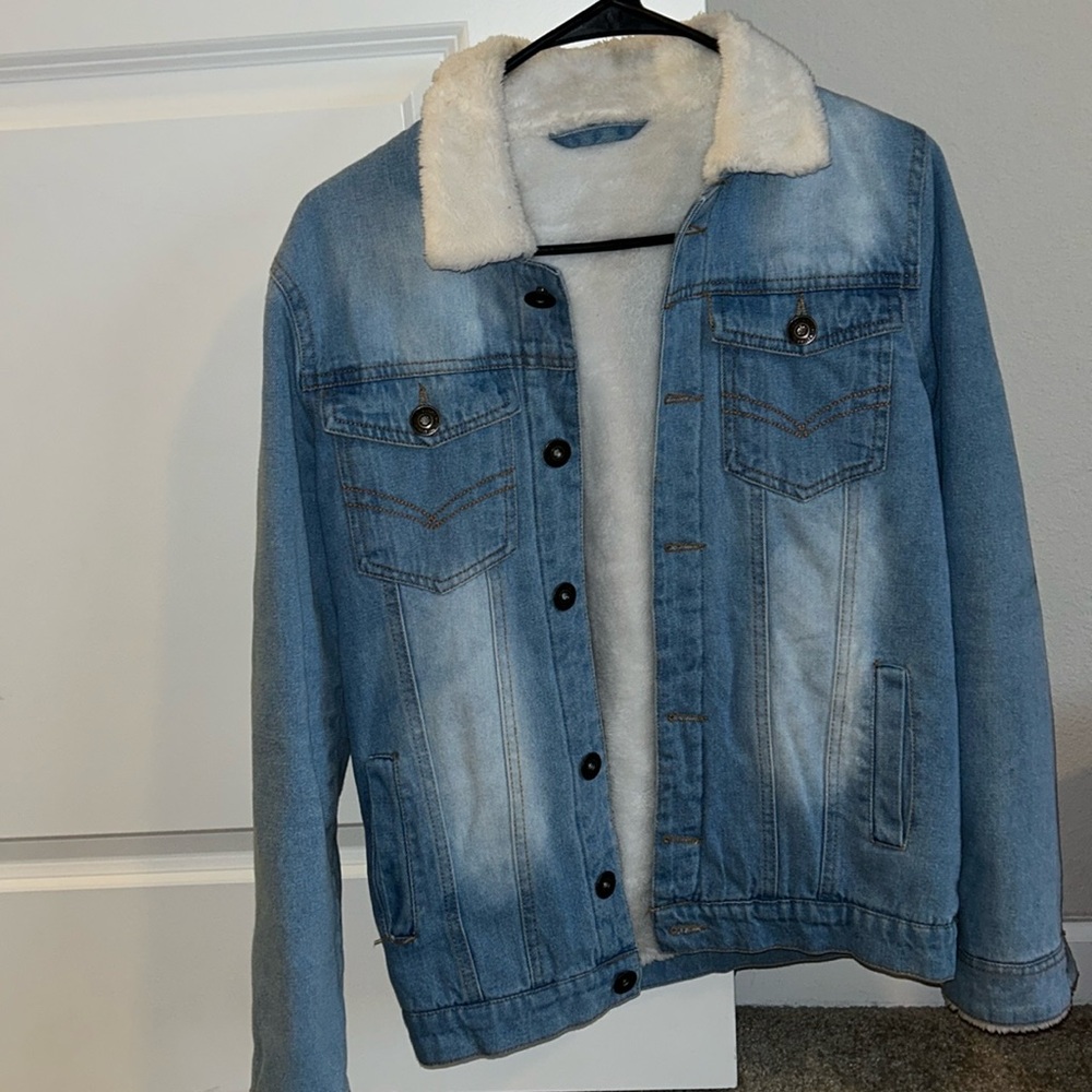 Jean jacket with fur!